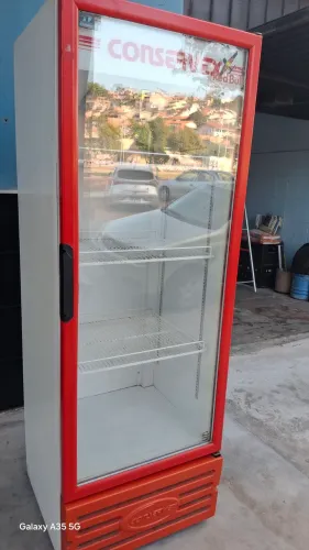 Geladeira expositora 220v