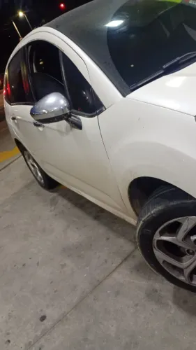 Vendo Citroen c3 2013 ou troco por moto nova