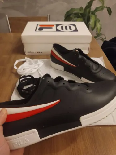 Tênis Melissa + Fila 43/44 Preto/Branco/Vermelho