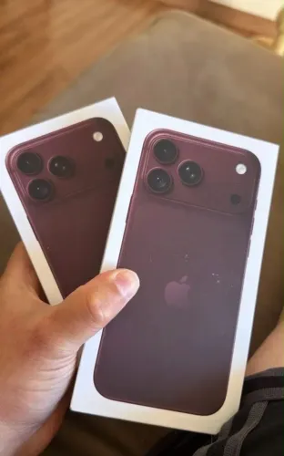 iPhone 18 pro Max 256g Roxo