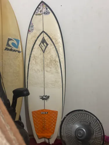 Prancha de surf, SilverSurf marca de Italo Ferreira.