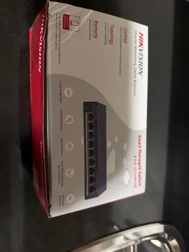 Switch poe hikvision 8 portas na caixa lacrado
