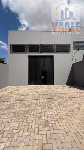 Barracão para primeira locação, 319 m² por R$ 10.000/mês