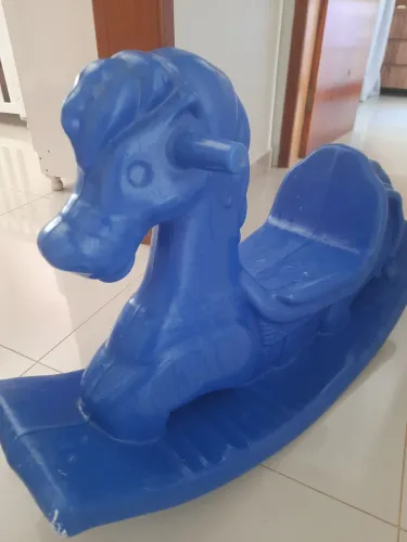 Cavalo de brinquedo 