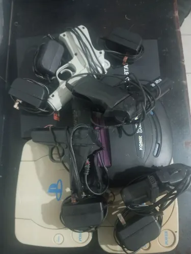 Lote de "Polystation" no Estado