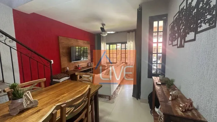 LIVE VENDE: Casa duplex em condomínio com 3 quartos e vaga 78 m² por R$ 527.000 - Itaipu -