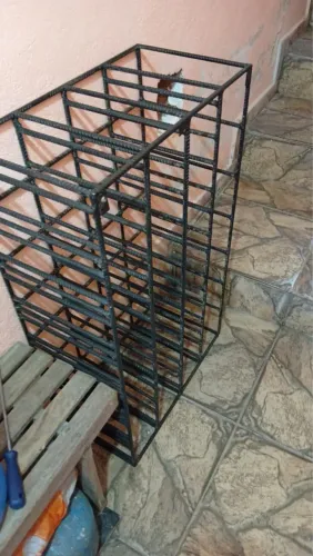 Adega de 28 garrafas