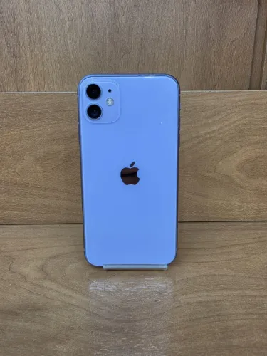iPhone 11 - 128B ROM - LILÁS - SEMINOVO - Bateria 81% + Carregador, Capinha e Película