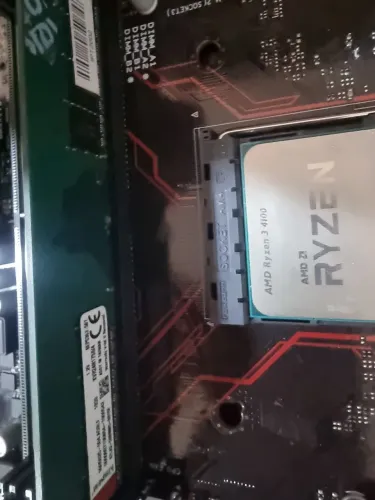 Processador ryzen 3 4100 + ddr4 4gb