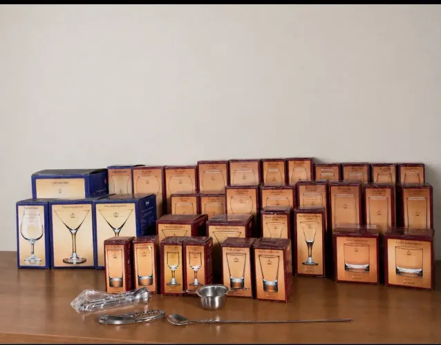Royal Collection Caras completa e nova