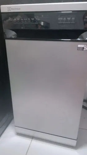 Vendo máquina lava louças Eletrolux 10 serviços Nova