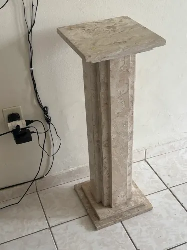 Coluna de mármore 