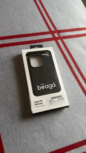 capa de silicone iplace beagá iPhone 14 Pro
