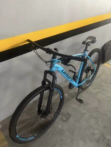 Bicicleta Aro 29 Dropp SW 24 Vel Câmbio Shimano Quadro Alumínio MTB