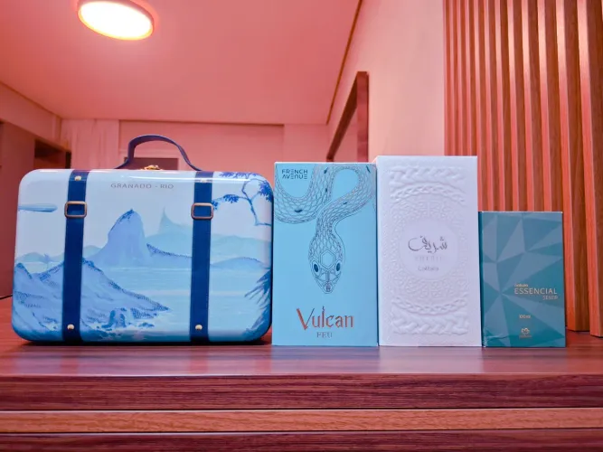Perfumes Essencial Sentir (Natura), Sherif (Lattafa), Vulcan Feu (French Avenue) e Maleta