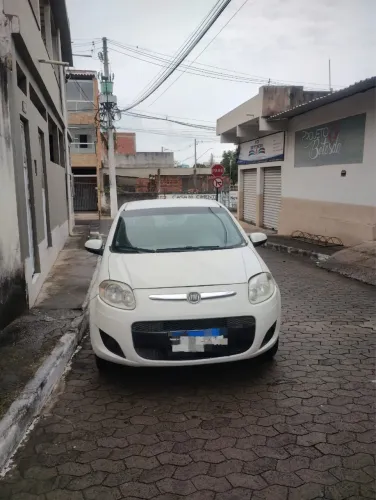 Fiat Palio Attractive 1.0 EVO Fire Flex 8V 5P 2013