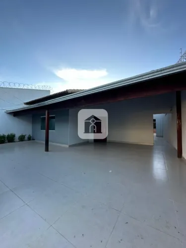 Casa para venda no bairro Alto Umuarama.