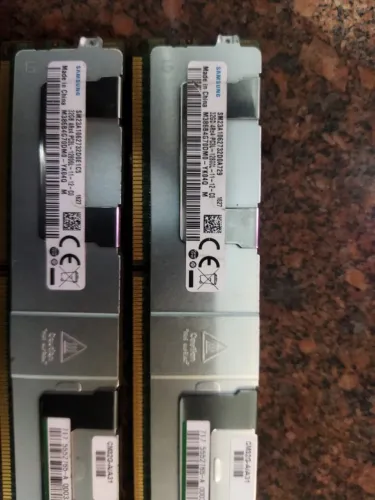 MEMÓRIA RAM SAMSUNG DDR3 PARA SERVIDOR - 64GB (2x 32GB)