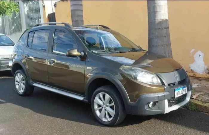 Renault Sandero Stepway Hi-power 1.6 8V 5P 2014