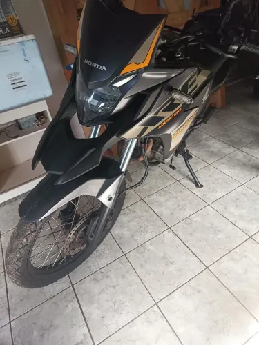 Vendo troco xre adventure 2023 emplacada até 2027