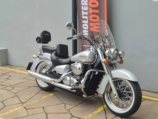 Honda Shadow 750 equipada