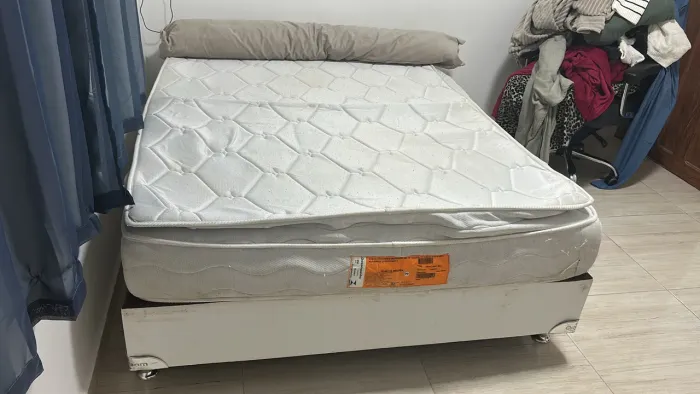 CAMA CASAL