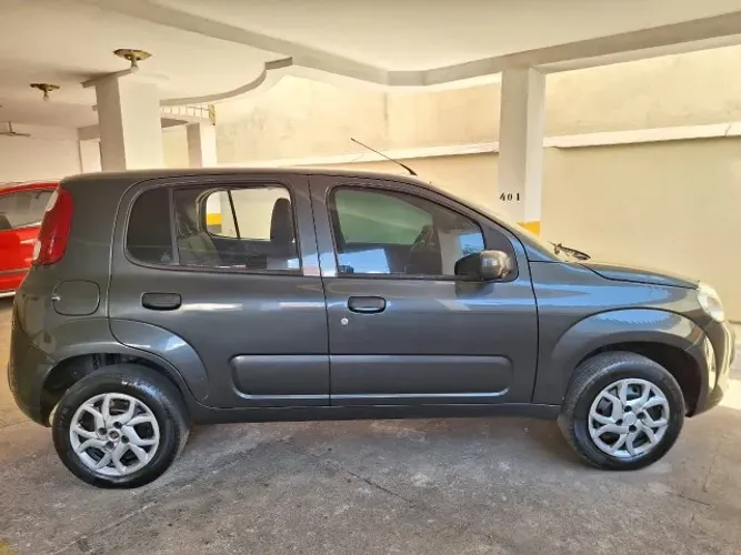 Fiat Uno Vivace Celeb. 1.0 EVO F.flex 8V 5P 2011
