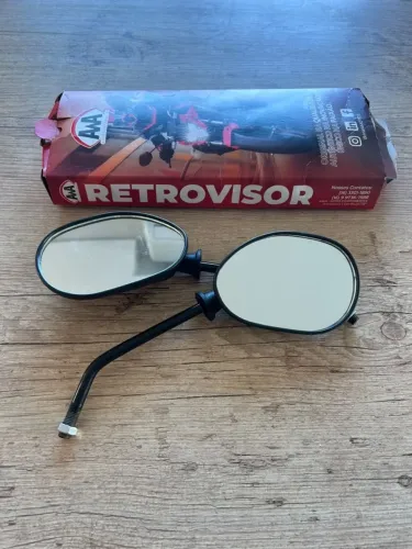 Vendo par de retrovisores NOVOS Honda Biz
