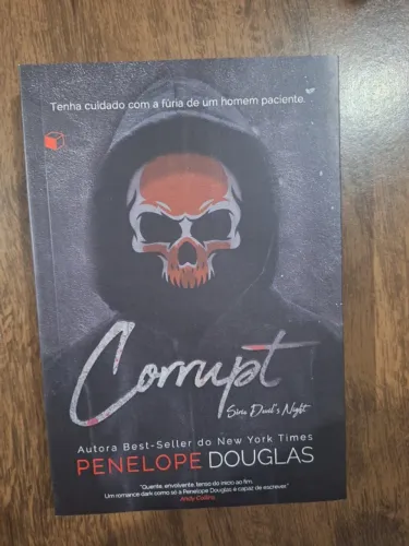 Livros de Fantasia e Dark Romance (Corrupt, Caraval e mais)