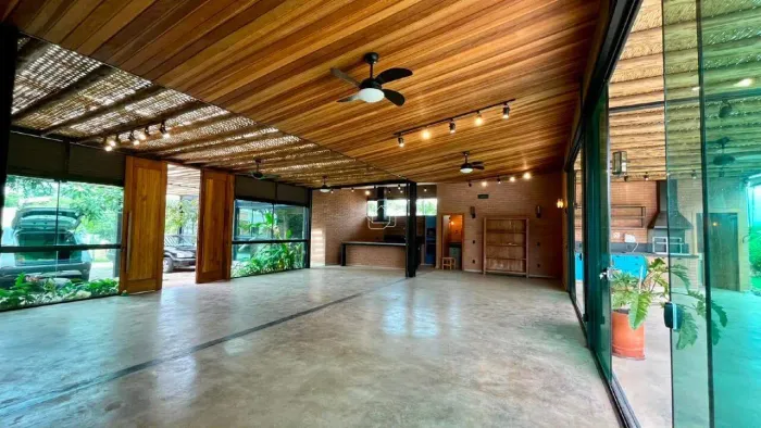 Casa de Condomínio em Salto para aluguel Residencial Primavera - SP | 4 quartos Área total