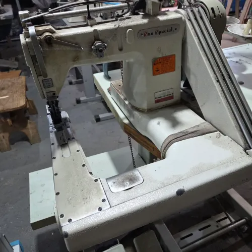 MAQUINA DE BRAÇO (FECHADEIRA) PARA TECIDOS PESADO