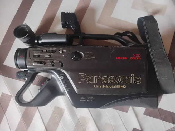 Filmadora Panasonic OmniMovie VHS HQ - Vintage - Para Colecionador
