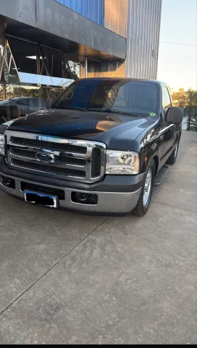 Ford F-250 XLT 4.2 TB Diesel 2005