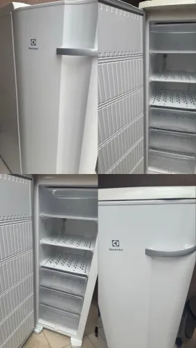 Freezer Electrolux FE19 162L Vertical   