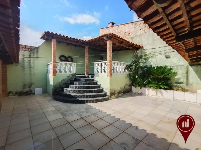 Casa com 2 dormitórios para alugar, 200 m² por R$ 2.315,00/mês - Santa Rosa - Sarzedo/MG