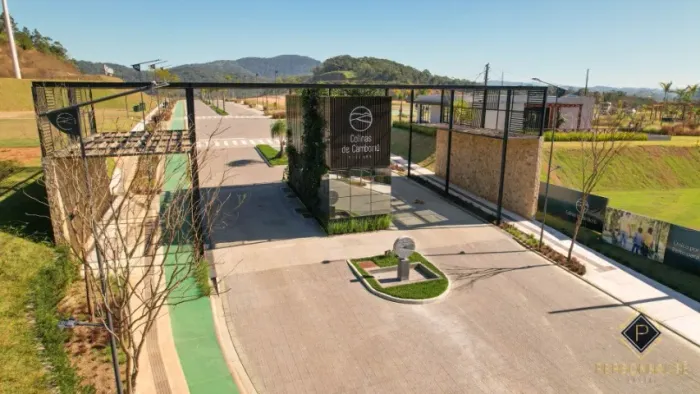 A BAIXO DO VLR DE MERCADO COLINAS CAMBORIÚ TERRENO VIABILIDADE CASA COM 300M² PRIVATIVOS  