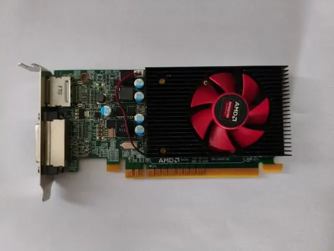 Amd Radeon R5 430 2gb Gddr5 - Excelente estado