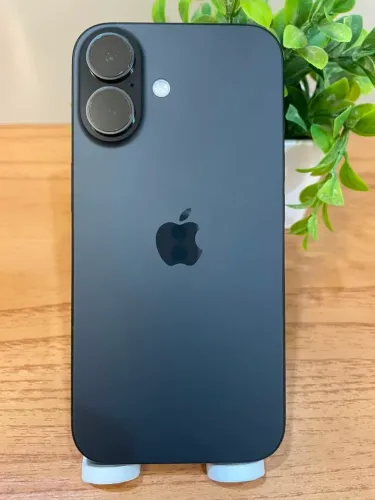 Vendo iphone 16 128 gb preto na garantia appe
