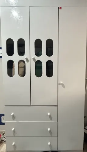 Guarda roupa infantil