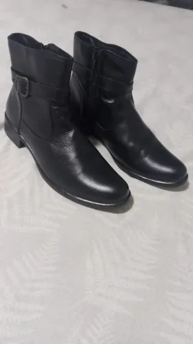 Vende-se Bota nova de couro legítimo
