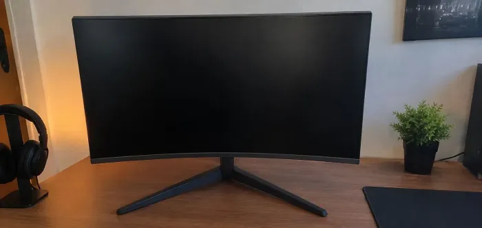 Monitor 180hz 1ms Freesync Lacrado e nunca usado