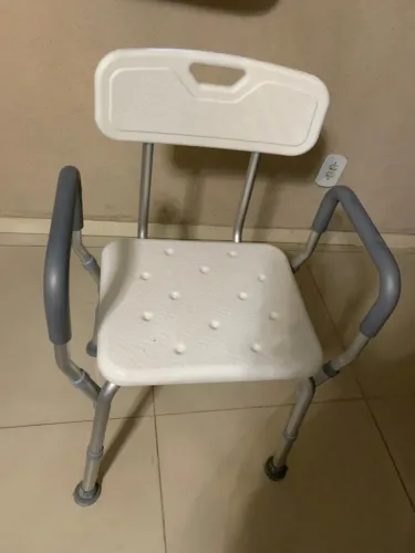 Cadeira de Banho Higiênica com Braços de Apoio