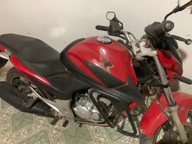 Cb 300