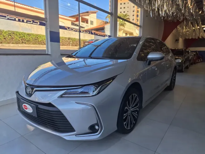 Toyota Corolla Altis Hybrid 1.8 16V Flex Aut. 2020