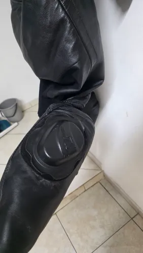 Vendo macacão Race Tec em couro legítimo