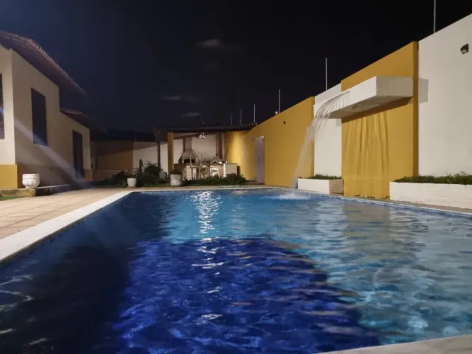Belíssima Casa 06 Suites 1.000M² De Terreno em Capim Macio