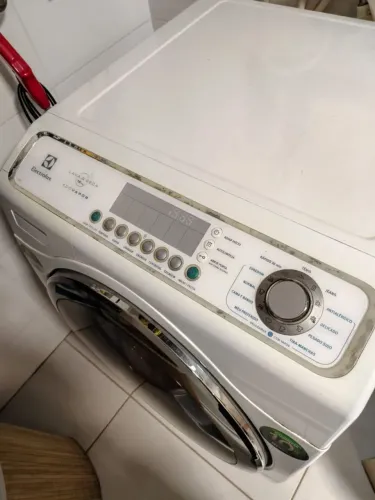 Lava e seca Electrolux 12 kg