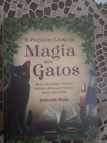 Livro Magias dos Gatos