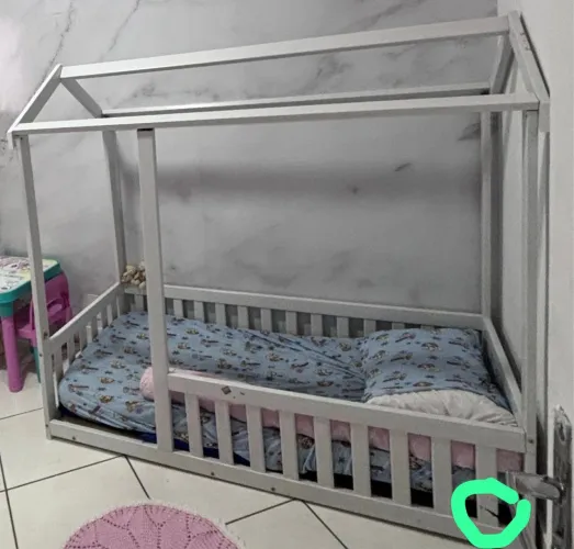 Mini cama montessoriana