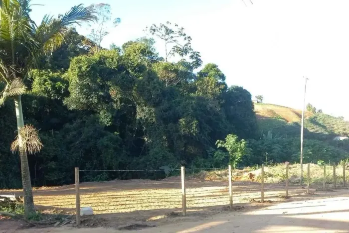...Vendo e avalio possibilidades de trocas. Maravilhoso e agradável clima das montanhas...